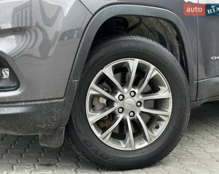 Сірий Джип Cherokee, об'ємом двигуна 3.24 л та пробігом 141 тис. км за 16799 $, фото 3 на Automoto.ua