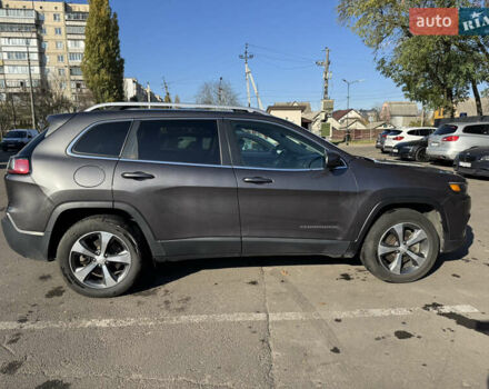 Серый Джип Чероки, объемом двигателя 3.24 л и пробегом 127 тыс. км за 22000 $, фото 2 на Automoto.ua
