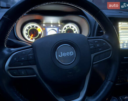 Серый Джип Чероки, объемом двигателя 3.24 л и пробегом 127 тыс. км за 22000 $, фото 21 на Automoto.ua