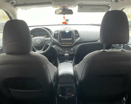 Серый Джип Чероки, объемом двигателя 3.24 л и пробегом 119 тыс. км за 14399 $, фото 21 на Automoto.ua