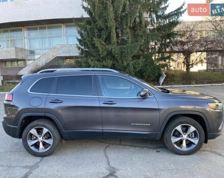 Серый Джип Чероки, объемом двигателя 2 л и пробегом 130 тыс. км за 18300 $, фото 3 на Automoto.ua