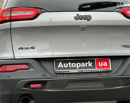 Серый Джип Чероки, объемом двигателя 2.4 л и пробегом 152 тыс. км за 15490 $, фото 11 на Automoto.ua