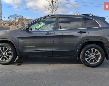 Сірий Джип Cherokee, об'ємом двигуна 2 л та пробігом 109 тис. км за 18700 $, фото 5 на Automoto.ua