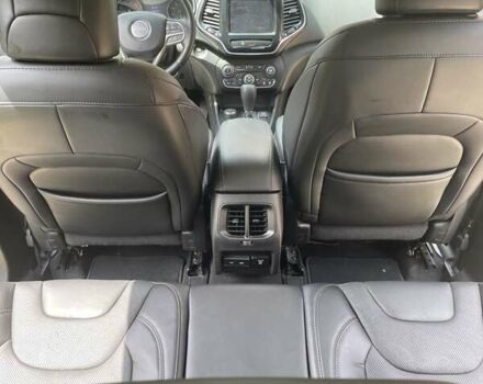 Серый Джип Чероки, объемом двигателя 1.99 л и пробегом 70 тыс. км за 16500 $, фото 12 на Automoto.ua