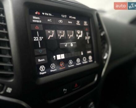 Сірий Джип Cherokee, об'ємом двигуна 1.99 л та пробігом 78 тис. км за 22500 $, фото 31 на Automoto.ua