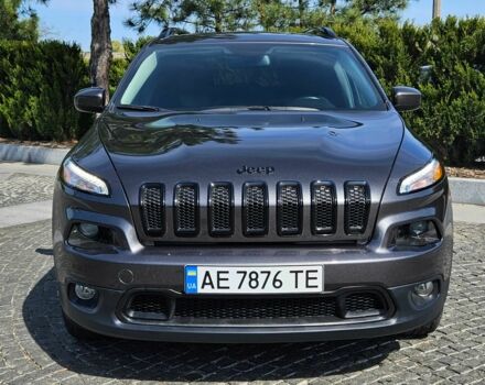 Сірий Джип Cherokee, об'ємом двигуна 0.24 л та пробігом 73 тис. км за 16200 $, фото 1 на Automoto.ua