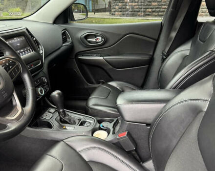 Серый Джип Чероки, объемом двигателя 2.36 л и пробегом 128 тыс. км за 18200 $, фото 8 на Automoto.ua