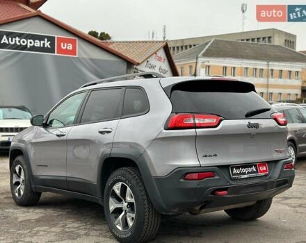 Серый Джип Чероки, объемом двигателя 2.4 л и пробегом 152 тыс. км за 15490 $, фото 6 на Automoto.ua