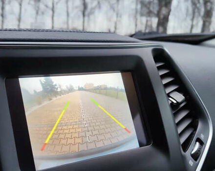 Сірий Джип Cherokee, об'ємом двигуна 2.36 л та пробігом 140 тис. км за 16200 $, фото 9 на Automoto.ua