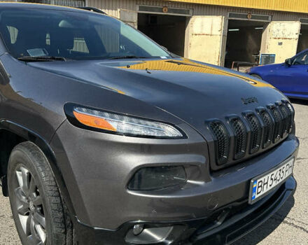 Серый Джип Чероки, объемом двигателя 3.24 л и пробегом 52 тыс. км за 15800 $, фото 2 на Automoto.ua