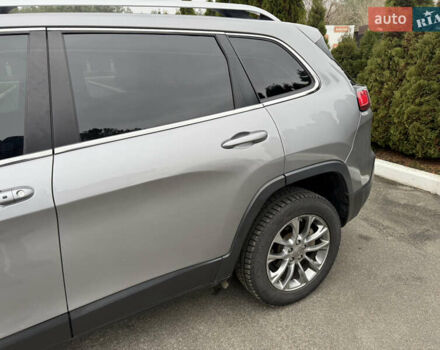 Серый Джип Чероки, объемом двигателя 2.36 л и пробегом 142 тыс. км за 14200 $, фото 7 на Automoto.ua