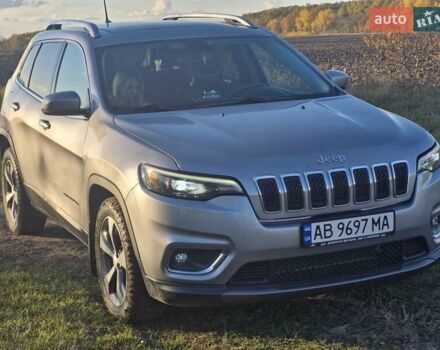 Серый Джип Чероки, объемом двигателя 3.24 л и пробегом 119 тыс. км за 18499 $, фото 2 на Automoto.ua