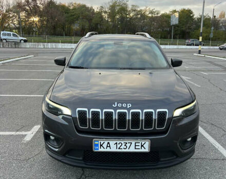 Джип Cherokee 2018 у Києві на Automoto.ua Сірий Джип Cherokee, об'ємом двигуна 3.24 л та пробігом 103 тис. км за 17800 $, фото 11 на Automoto.ua