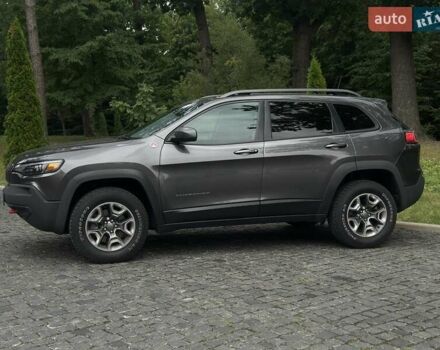Джип Чероки 2018 в Киеве на Automoto.ua Серый Джип Чероки, объемом двигателя 1.99 л и пробегом 78 тыс. км за 22500 $, фото 3 на Automoto.ua
