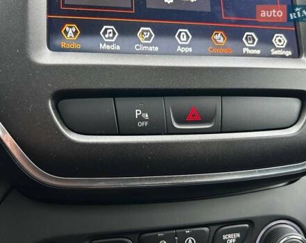 Сірий Джип Cherokee, об'ємом двигуна 3.24 л та пробігом 91 тис. км за 23290 $, фото 25 на Automoto.ua