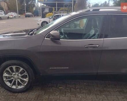 Джип Чероки 2018 в Киеве на Automoto.ua Серый Джип Чероки, объемом двигателя 3.2 л и пробегом 103 тыс. км за 17500 $, фото 8 на Automoto.ua