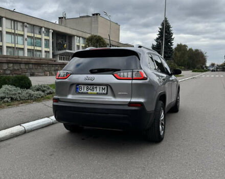 Серый Джип Чероки, объемом двигателя 2.36 л и пробегом 128 тыс. км за 18200 $, фото 2 на Automoto.ua