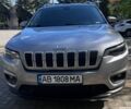 Серый Джип Чероки, объемом двигателя 2.4 л и пробегом 205 тыс. км за 13500 $, фото 1 на Automoto.ua