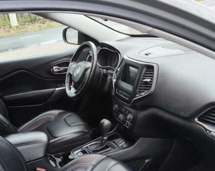 Сірий Джип Cherokee, об'ємом двигуна 2.36 л та пробігом 140 тис. км за 16200 $, фото 4 на Automoto.ua