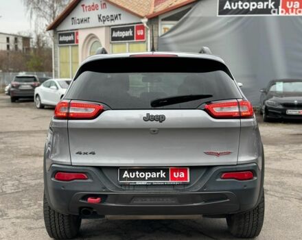 Серый Джип Чероки, объемом двигателя 2.4 л и пробегом 152 тыс. км за 15490 $, фото 8 на Automoto.ua
