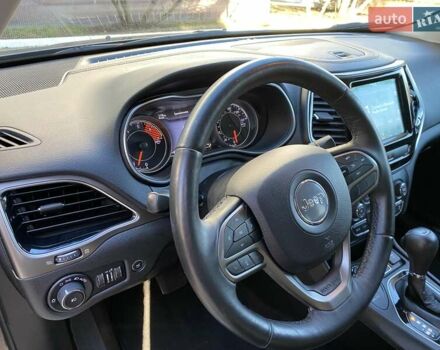 Серый Джип Чероки, объемом двигателя 2 л и пробегом 130 тыс. км за 18300 $, фото 15 на Automoto.ua