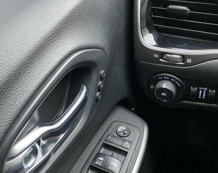 Серый Джип Чероки, объемом двигателя 2.4 л и пробегом 112 тыс. км за 18900 $, фото 9 на Automoto.ua