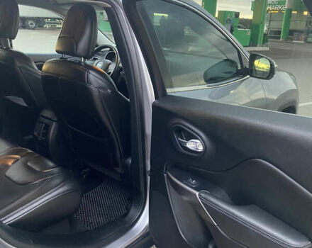 Серый Джип Чероки, объемом двигателя 2.36 л и пробегом 176 тыс. км за 16200 $, фото 17 на Automoto.ua