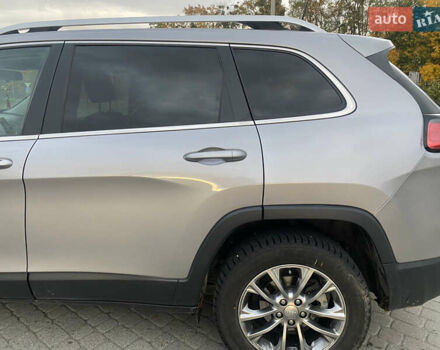 Серый Джип Чероки, объемом двигателя 2.36 л и пробегом 176 тыс. км за 16200 $, фото 6 на Automoto.ua