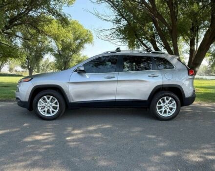 Сірий Джип Cherokee, об'ємом двигуна 2.4 л та пробігом 63 тис. км за 8300 $, фото 3 на Automoto.ua