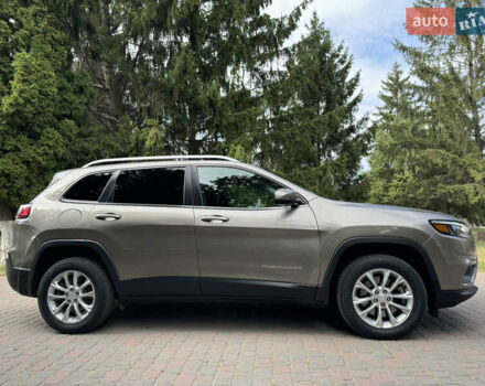 Сірий Джип Cherokee, об'ємом двигуна 3.24 л та пробігом 92 тис. км за 16500 $, фото 3 на Automoto.ua