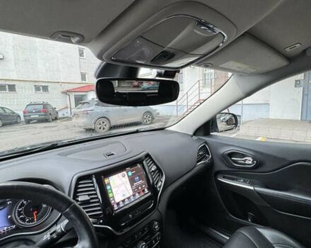 Серый Джип Чероки, объемом двигателя 2.36 л и пробегом 156 тыс. км за 17500 $, фото 3 на Automoto.ua