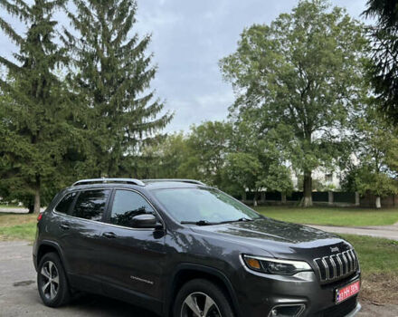 Серый Джип Чероки, объемом двигателя 3.2 л и пробегом 225 тыс. км за 15000 $, фото 1 на Automoto.ua