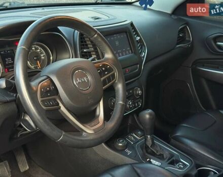 Сірий Джип Cherokee, об'ємом двигуна 2.36 л та пробігом 149 тис. км за 16900 $, фото 11 на Automoto.ua
