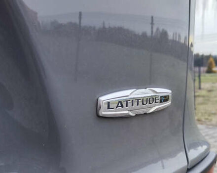 Сірий Джип Cherokee, об'ємом двигуна 2.36 л та пробігом 140 тис. км за 16200 $, фото 17 на Automoto.ua