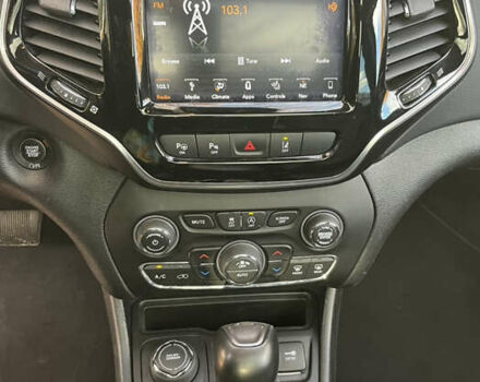 Серый Джип Чероки, объемом двигателя 3.24 л и пробегом 107 тыс. км за 19500 $, фото 29 на Automoto.ua