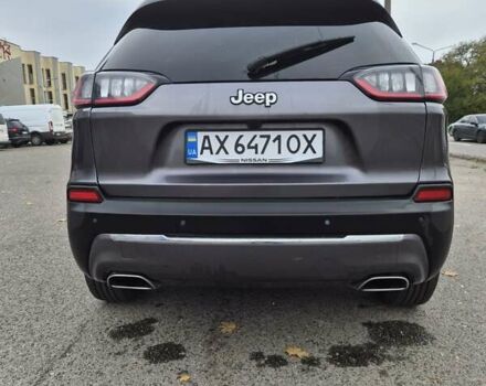 Серый Джип Чероки, объемом двигателя 3.24 л и пробегом 182 тыс. км за 15600 $, фото 2 на Automoto.ua