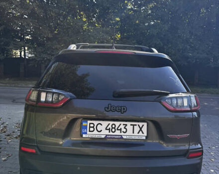 Джип Чероки 2018 в Львове на Automoto.ua Серый Джип Чероки, объемом двигателя 3.24 л и пробегом 240 тыс. км за 16000 $, фото 11 на Automoto.ua