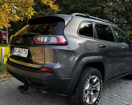Джип Чероки 2018 в Львове на Automoto.ua Серый Джип Чероки, объемом двигателя 3.24 л и пробегом 240 тыс. км за 16000 $, фото 9 на Automoto.ua