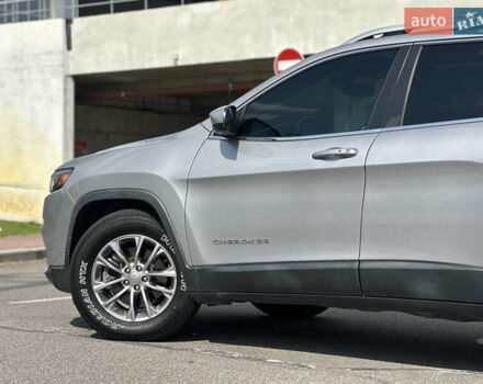 Сірий Джип Cherokee, об'ємом двигуна 2.36 л та пробігом 91 тис. км за 16500 $, фото 13 на Automoto.ua