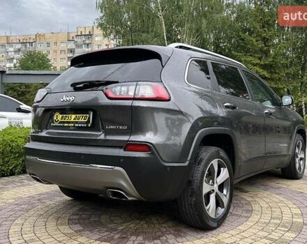 Сірий Джип Cherokee, об'ємом двигуна 2 л та пробігом 28 тис. км за 20690 $, фото 6 на Automoto.ua