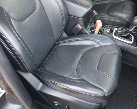 Серый Джип Чероки, объемом двигателя 2.18 л и пробегом 165 тыс. км за 18900 $, фото 14 на Automoto.ua