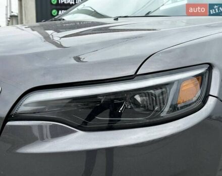 Сірий Джип Cherokee, об'ємом двигуна 3.24 л та пробігом 141 тис. км за 16799 $, фото 2 на Automoto.ua