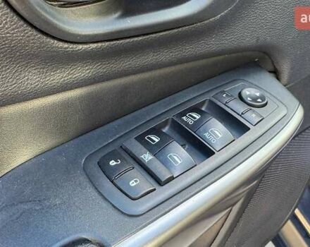 Сірий Джип Cherokee, об'ємом двигуна 1.99 л та пробігом 117 тис. км за 17500 $, фото 9 на Automoto.ua