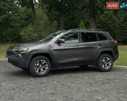 Джип Чероки 2018 в Киеве на Automoto.ua Серый Джип Чероки, объемом двигателя 1.99 л и пробегом 78 тыс. км за 22500 $, фото 1 на Automoto.ua