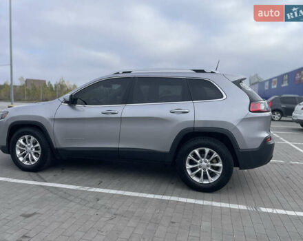 Серый Джип Чероки, объемом двигателя 2.36 л и пробегом 198 тыс. км за 16255 $, фото 4 на Automoto.ua