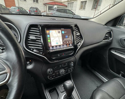 Серый Джип Чероки, объемом двигателя 2.36 л и пробегом 156 тыс. км за 17500 $, фото 4 на Automoto.ua