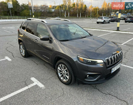 Джип Cherokee 2018 у Києві на Automoto.ua Сірий Джип Cherokee, об'ємом двигуна 3.24 л та пробігом 103 тис. км за 17800 $, фото 6 на Automoto.ua