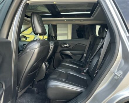 Сірий Джип Cherokee, об'ємом двигуна 2.4 л та пробігом 91 тис. км за 16500 $, фото 20 на Automoto.ua