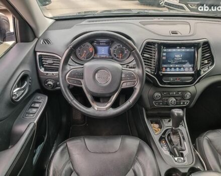 Серый Джип Чероки, объемом двигателя 2.4 л и пробегом 55 тыс. км за 17490 $, фото 14 на Automoto.ua