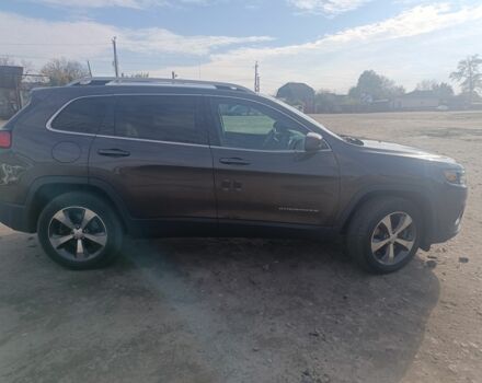 Серый Джип Чероки, объемом двигателя 3 л и пробегом 121 тыс. км за 17700 $, фото 2 на Automoto.ua